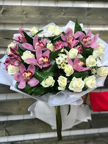 Букет цветов из: Розы и Хризантемы в Лозовом