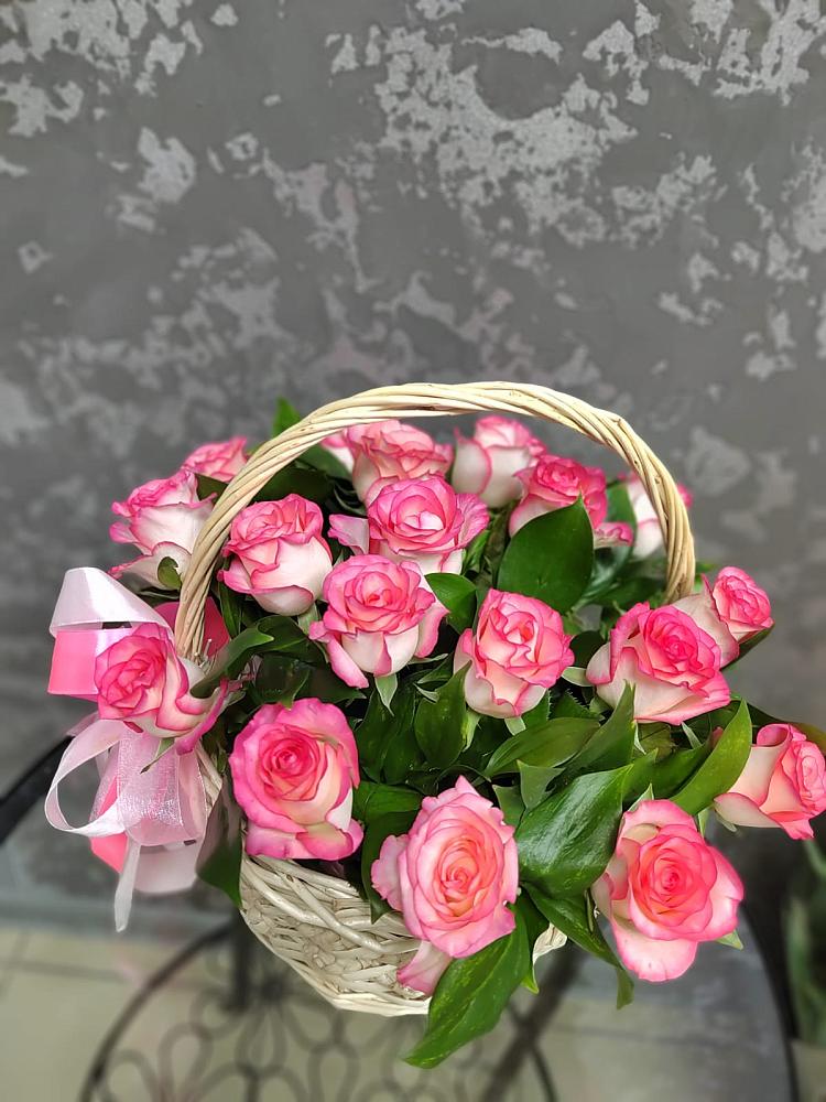 Цветочная композиция из Розы в корзине в Лозовом