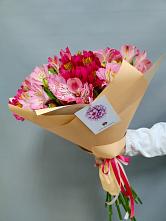 Букет цветов из:  Альстромерии #REPLACE_PRED# Лозовом