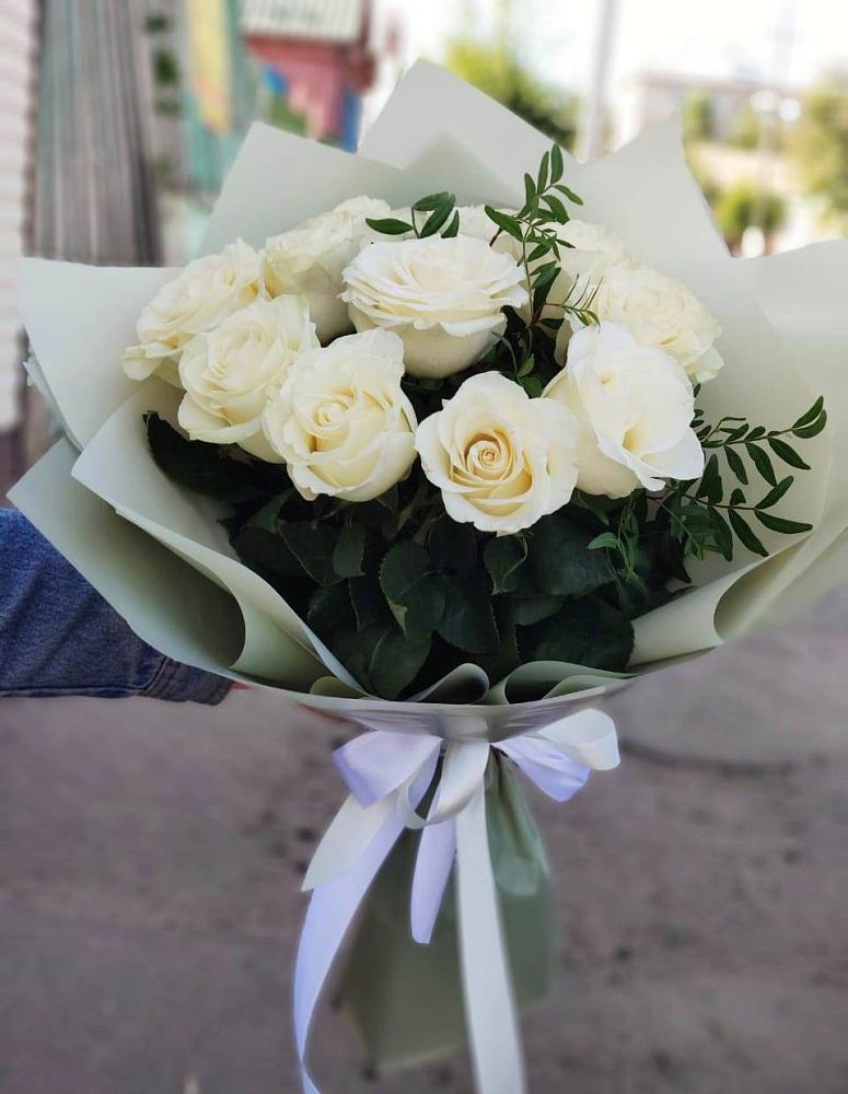 Букет Белые розы Проуд в Лозовом