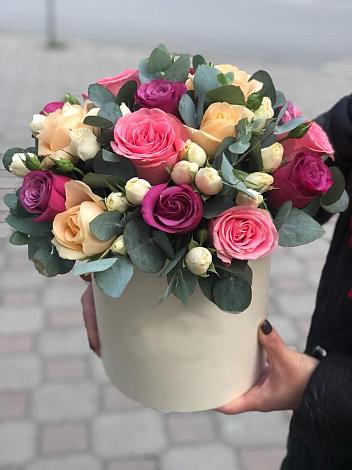 Цветочная композиция из Розы в шляпной коробке в Лозовом