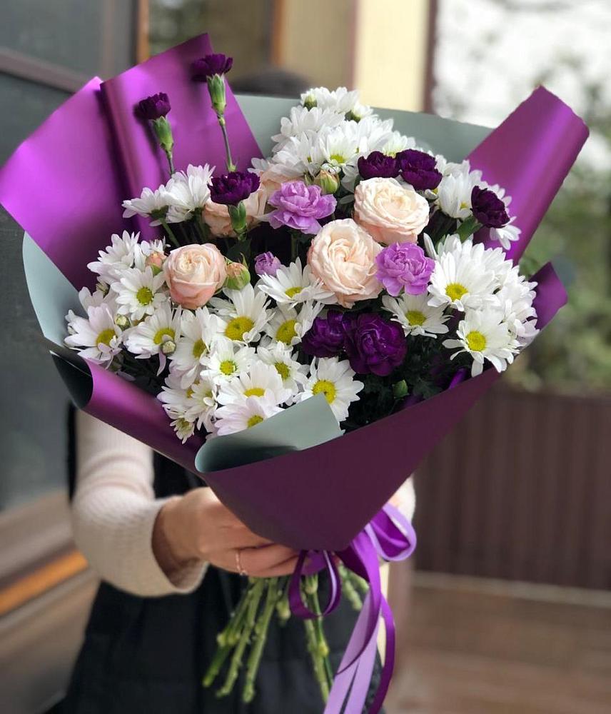 Букет цветов из: Хризантемы, Гвоздики и Розы в Лозовом