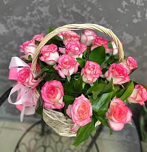 Цветочная композиция из Розы в корзине в Лозовом