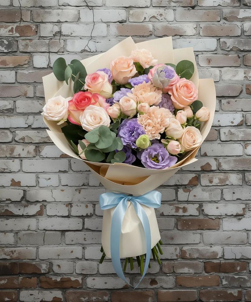 Букет цветов из: Розы, Лизиантусы и Гвоздики в Лозовом