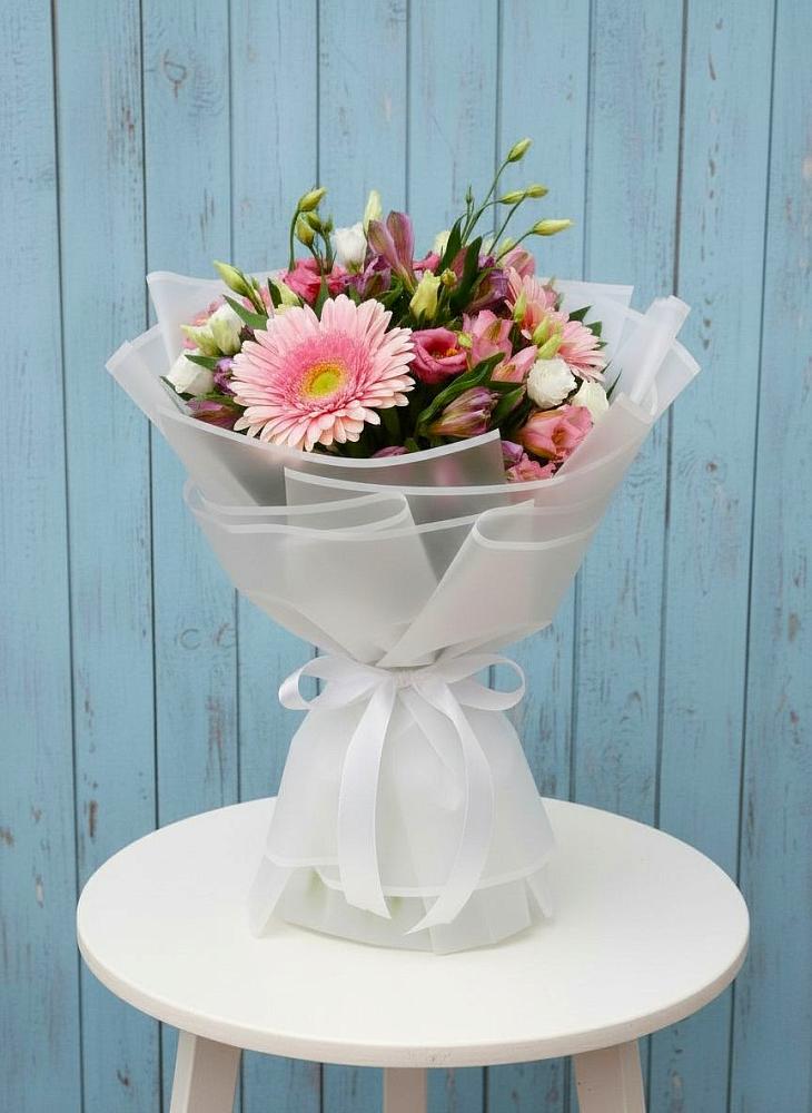 Букет цветов из: Герберы, Альстромерии и Лизиантусы в Лозовом