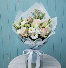 Букет цветов из:  Розы и Лизиантусы #REPLACE_PRED# Лозовом