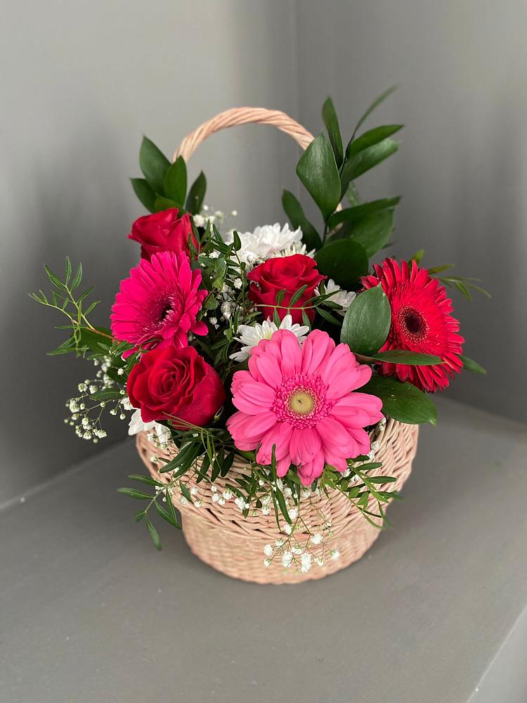 Цветочная композиция из Розы, Хризантемы и Герберы в корзине в Лозовом