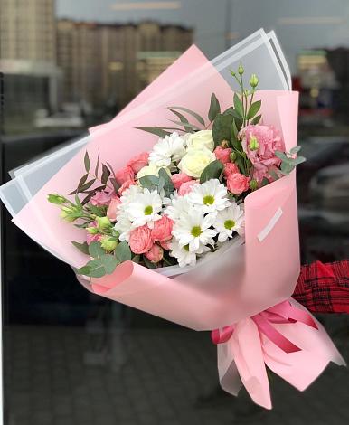 Букет цветов из: Розы, Лизиантусы и Хризантемы в Лозовом