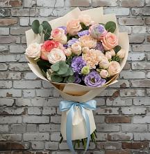 Букет цветов из:  Розы, Лизиантусы и Гвоздики #REPLACE_PRED# Лозовом