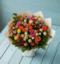 Букет Микс из разноцветных кустовых роз в Лозовом