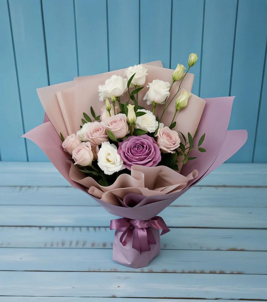 Букет цветов из: Розы и Лизиантусы в Лозовом